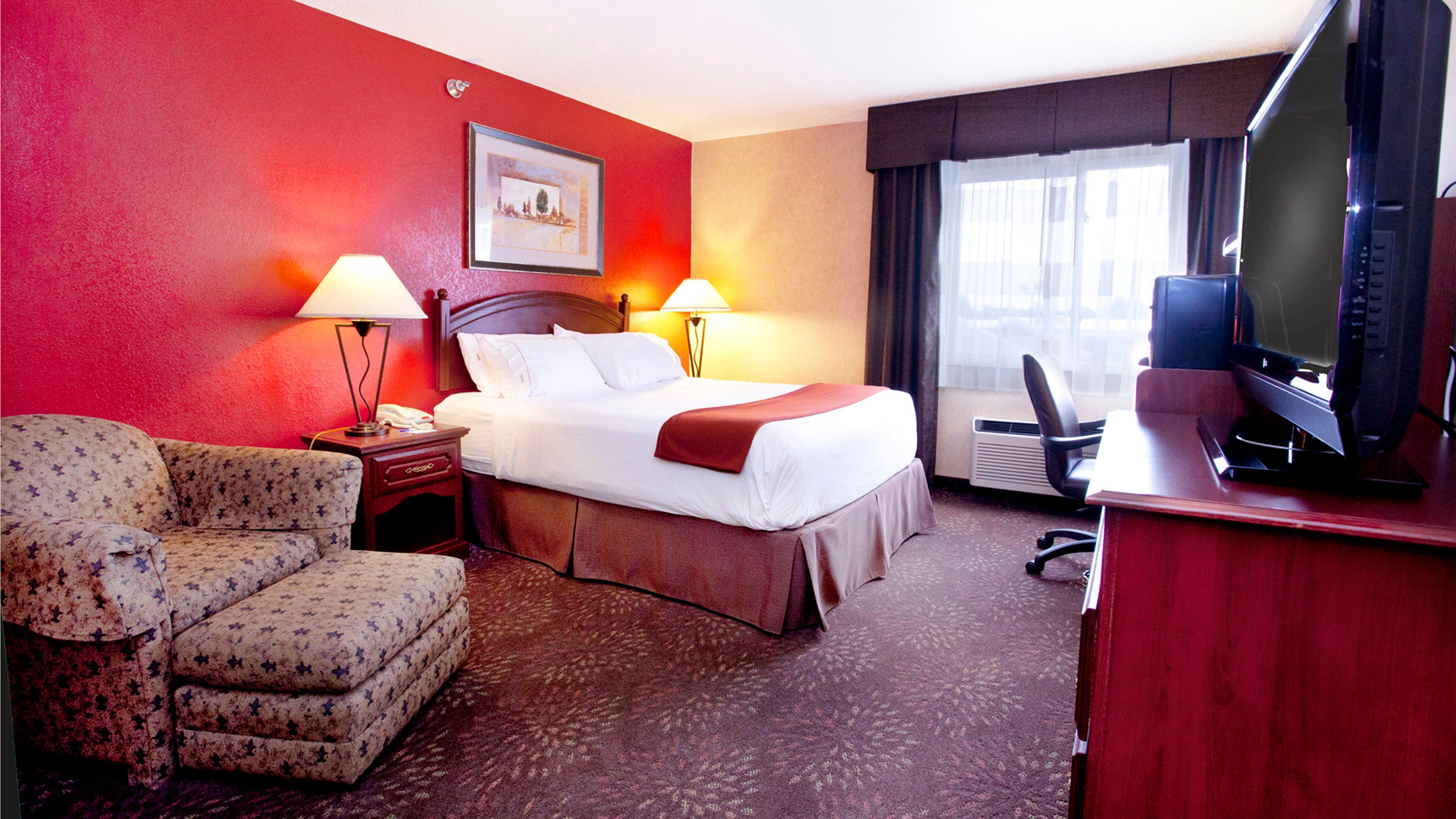 Holiday Inn Express Jamestown By Ihg Exterior photo